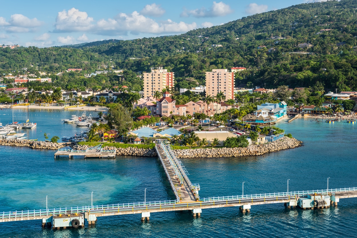 Vista do Terminal de Cruzeiros em Ocho Rios, Jamaica