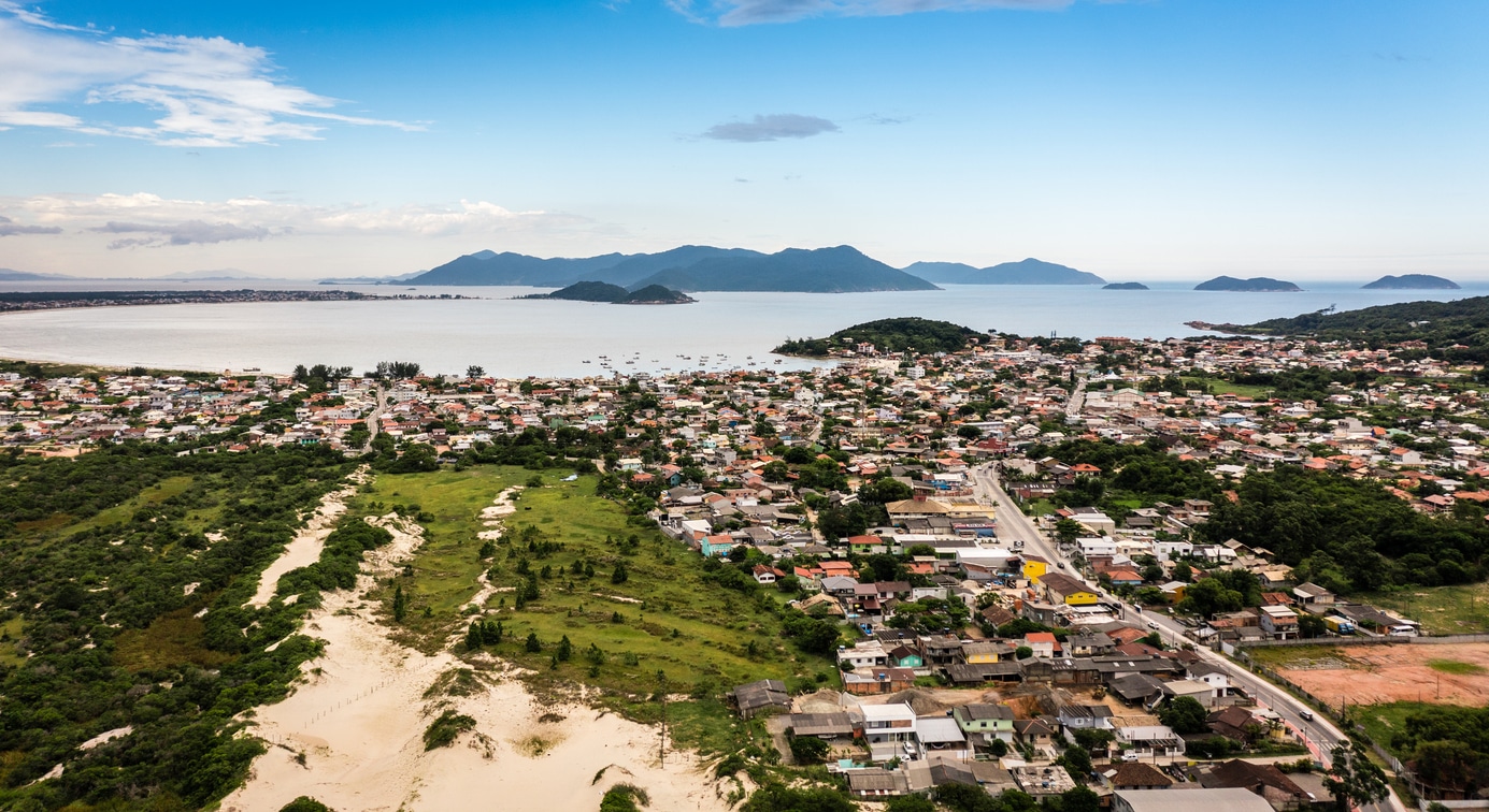 Enseada da Pinheira em Santa Catarina