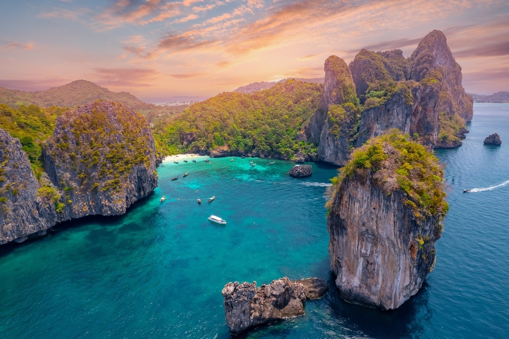 Paisagem da ilha de Koh Phi Phi Don, Krabi, Tailândia