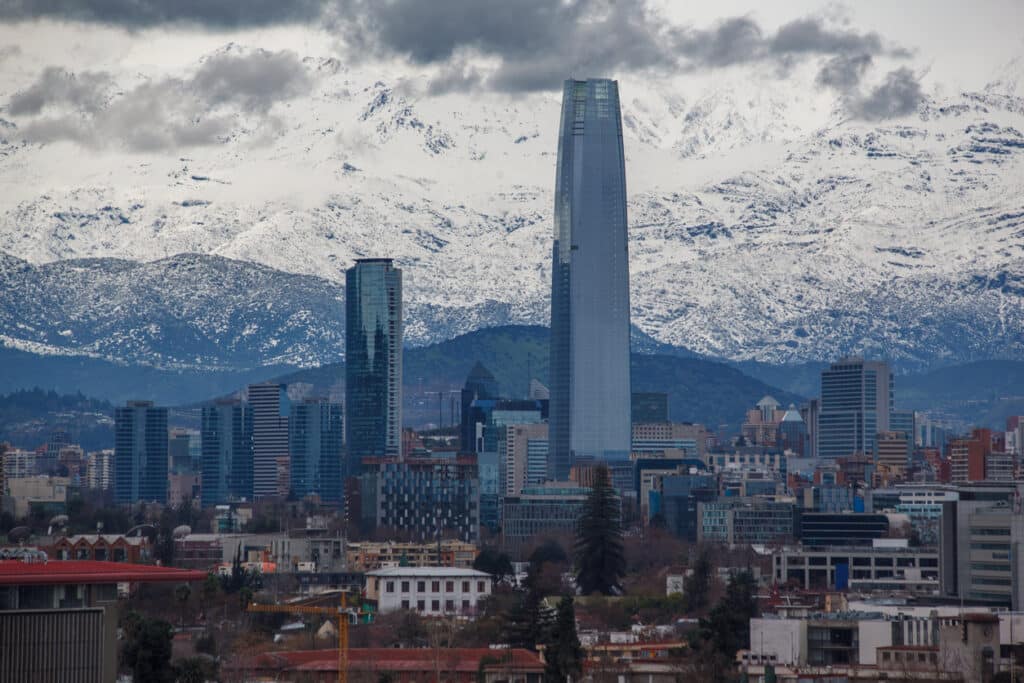 Gran Torre Costanera Santiago de Chile saindo do Cerro de Santa Lucia